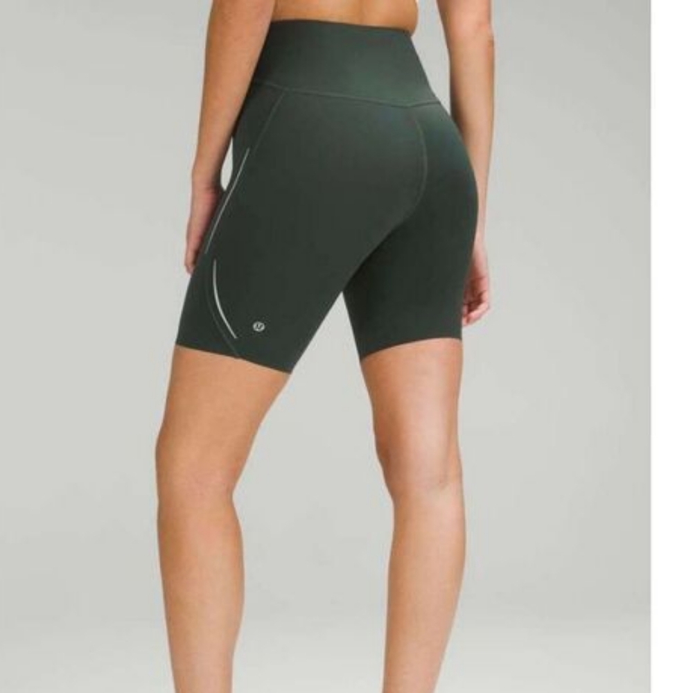 Base Pace High-Rise Reflective Short 8" in Smoked Spruce 8